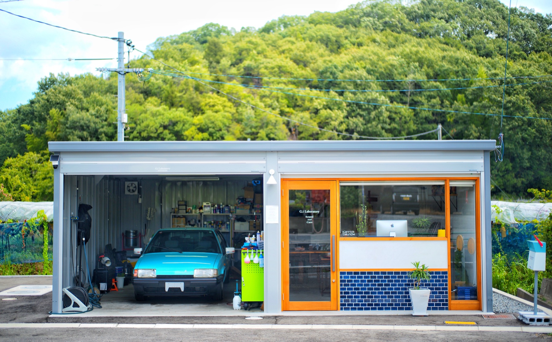G.i Laboratory SOUND AND CARS 外観